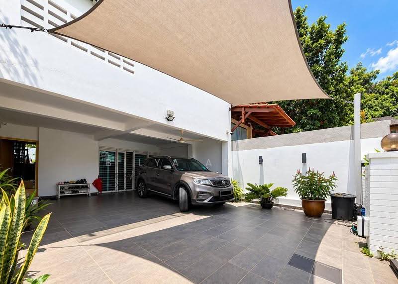 Rumah Teres 2-Tingkat untuk Dijual di Seputeh (Kuala Lumpur) - BILYA ARIFF - Car Park - PropertyGuru.com.my