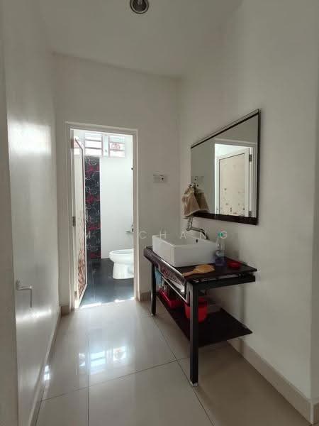 Rumah Berkembar untuk Dijual di Sungai Ara (Penang) - Ms Chang - Bathroom - PropertyGuru.com.my