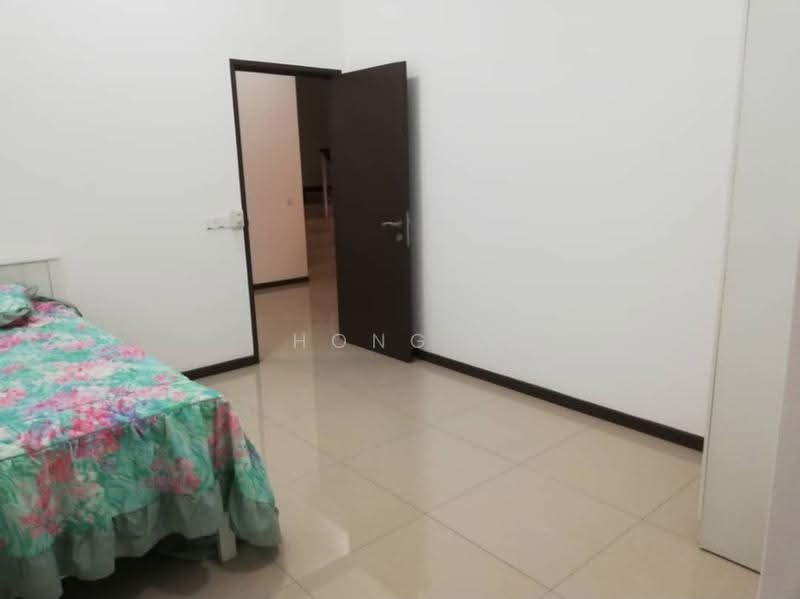 3-storey Terraced House for Rent in Bandar Bayan Bahru (Bayan Lepas) - Hong . - Bedroom - PropertyGuru.com.my
