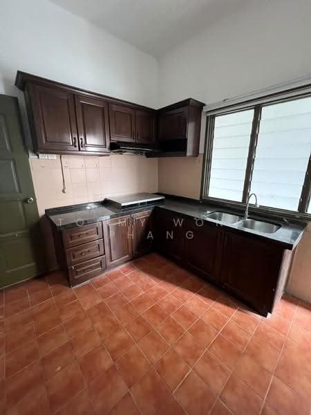 Apartment for Sale at Pangsapuri Excelsa - Tommy Wong Phang - Kitchen - PropertyGuru.com.my