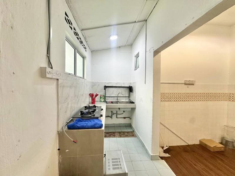 Rumah Teres 2-Tingkat untuk Dijual di Batu Caves (Selangor) - Luqman Ramli - Kitchen - PropertyGuru.com.my