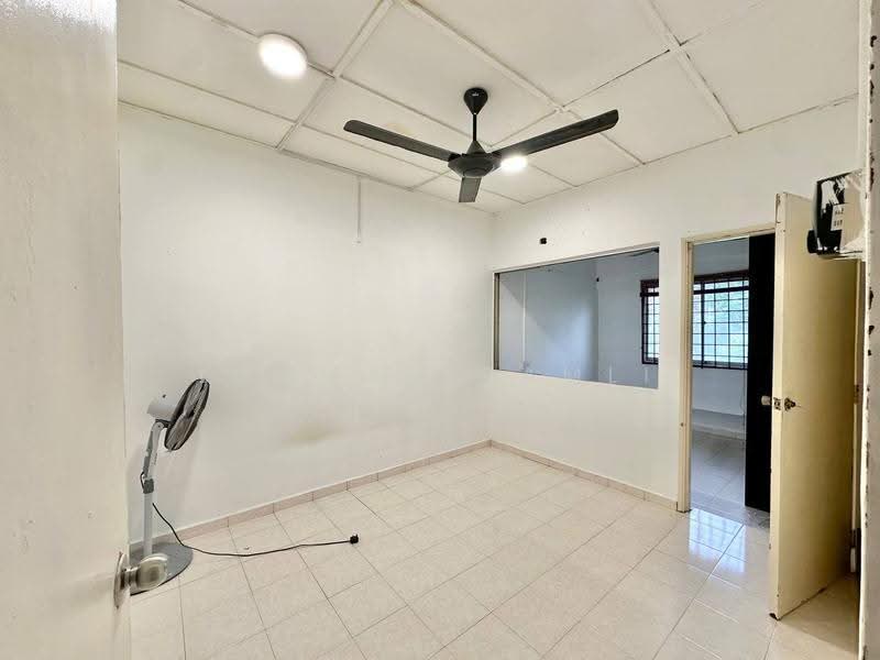Rumah Teres 2-Tingkat untuk Dijual di Batu Caves (Selangor) - Luqman Ramli - Living Room - PropertyGuru.com.my