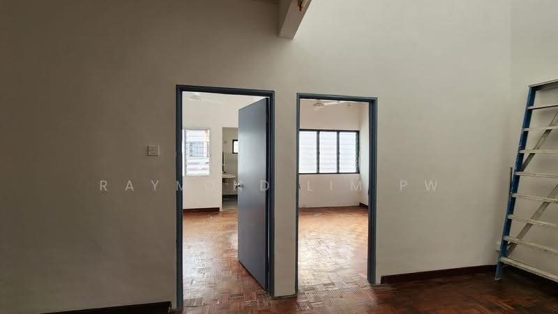 2-storey Terraced House for Sale in Taman Cheng Perdana (Cheng) - Raymond Lim PW - Interior - PropertyGuru.com.my