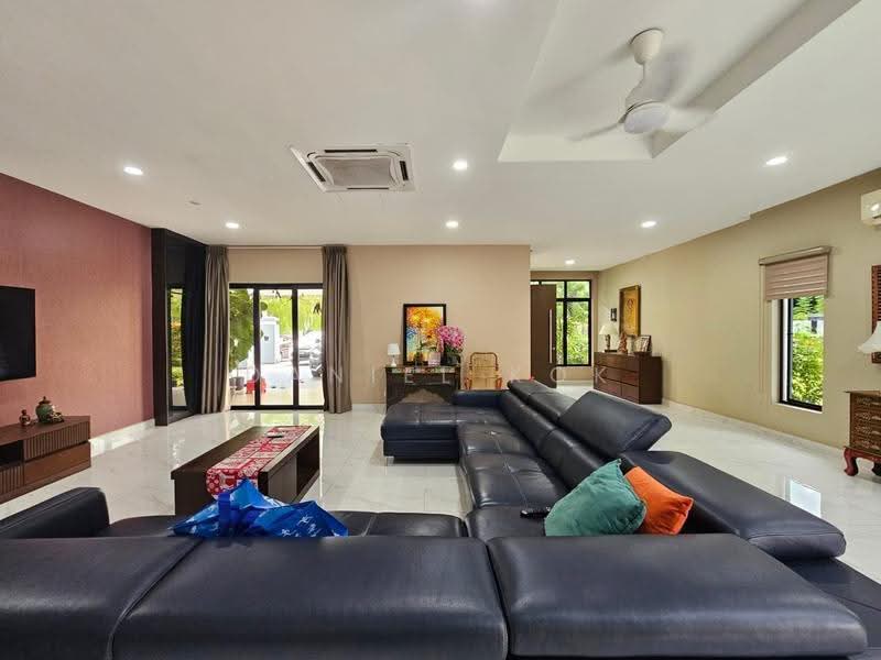 Bungalow House for Sale in Sri Damai (Shah Alam) - Daniel Kok - Living Room - PropertyGuru.com.my