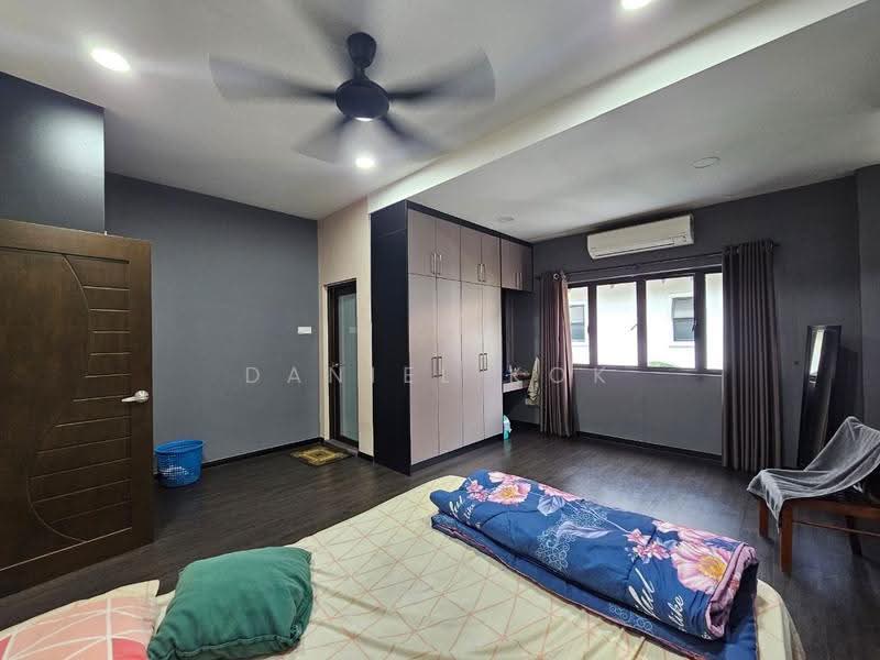 Bungalow House for Sale in Sri Damai (Shah Alam) - Daniel Kok - Bedroom - PropertyGuru.com.my