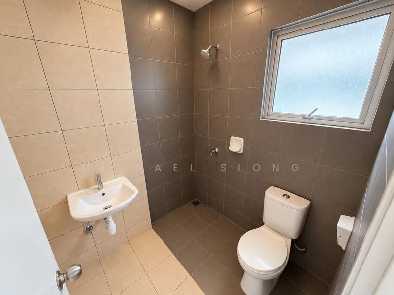 Rumah Teres 2-Tingkat untuk Disewa di Bandar Gamuda Gardens (Rawang) - Michael Siong - Bathroom - PropertyGuru.com.my