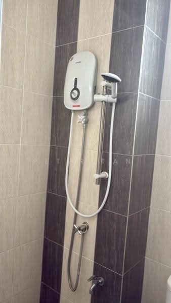 Condominium for Rent at Vista Bangi - Peter Tan - Bathroom - PropertyGuru.com.my
