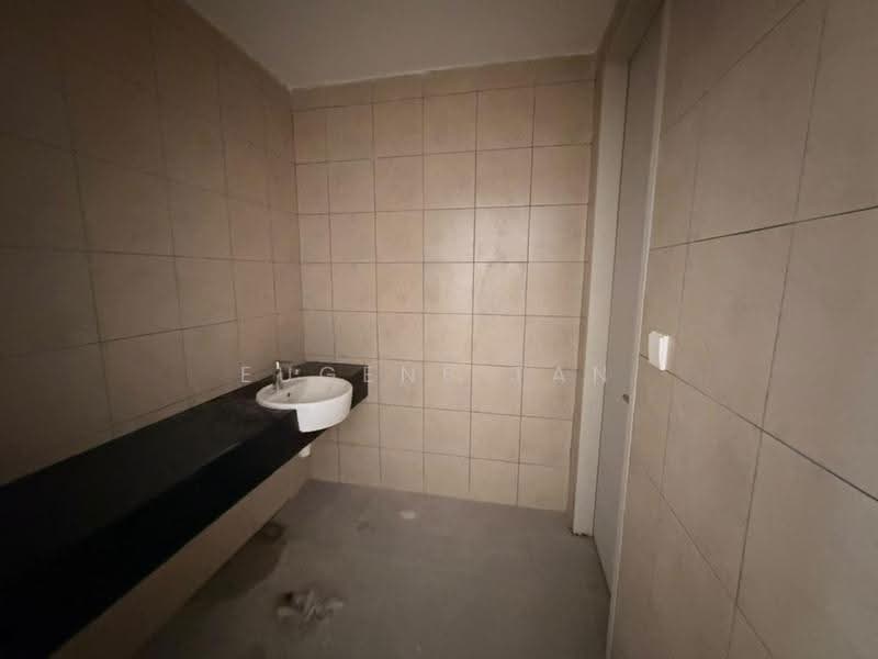 Ruang Niaga untuk Disewa di Seksyen 10 (Kota Damansara) - Eugene Tan - Bathroom - PropertyGuru.com.my