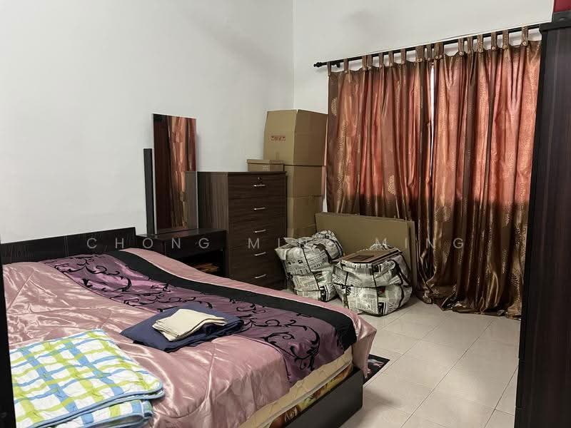 Link Bungalow for Sale in Rasah (Negeri Sembilan) - Chong Ming Ming - Bedroom - PropertyGuru.com.my