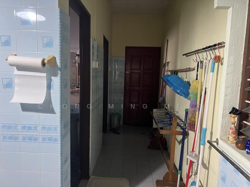 Link Bungalow for Sale in Rasah (Negeri Sembilan) - Chong Ming Ming - Corridor - PropertyGuru.com.my