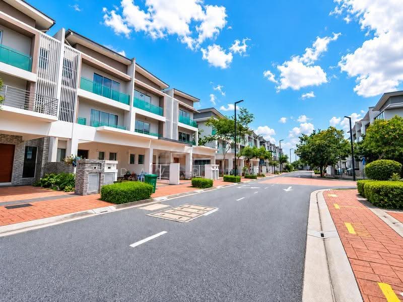 3-storey Terraced House for Sale in Subang Jaya (Selangor) - David Tan - PropertyGuru.com.my