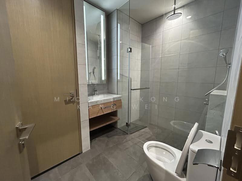 Service Residence for Sale at The Conlay - Michael Kong Kang Wei - Bathroom - PropertyGuru.com.my