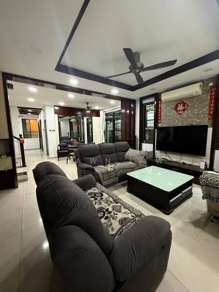 Rumah Berkembar untuk Dijual di Taman Mount Austin (Tebrau) - Shawn Law - Living Room - PropertyGuru.com.my