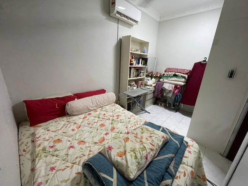 2-storey Terraced House for Sale in Seksyen 3 (Bangi) - Luqman Ramli - Bedroom - PropertyGuru.com.my