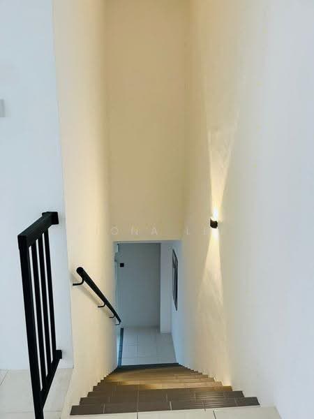 Rumah Banglo untuk Disewa di Kampung Batu 9 Kebun Baru (Telok Panglima Garang) - Fiona Lee - Corridor - PropertyGuru.com.my