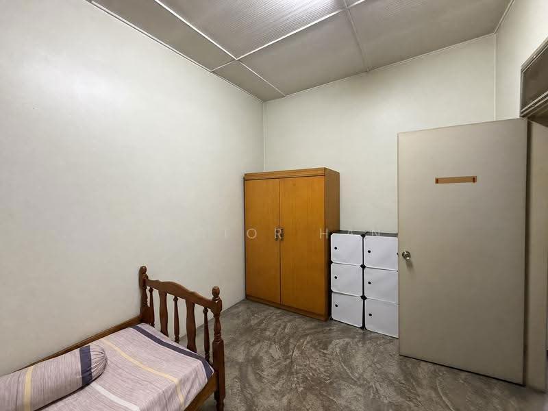 2-storey Terraced House for Sale in Jalan Klang Lama (Old Klang Road) (Kuala Lumpur) - Victor Han - Bedroom - PropertyGuru.com.my