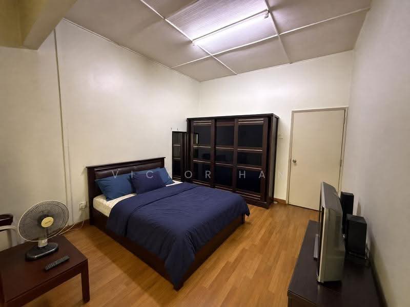 2-storey Terraced House for Sale in Jalan Klang Lama (Old Klang Road) (Kuala Lumpur) - Victor Han - Bedroom - PropertyGuru.com.my