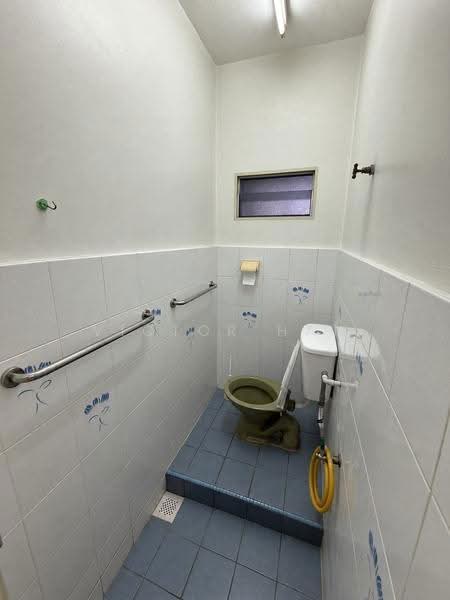2-storey Terraced House for Sale in Jalan Klang Lama (Old Klang Road) (Kuala Lumpur) - Victor Han - Bathroom - PropertyGuru.com.my
