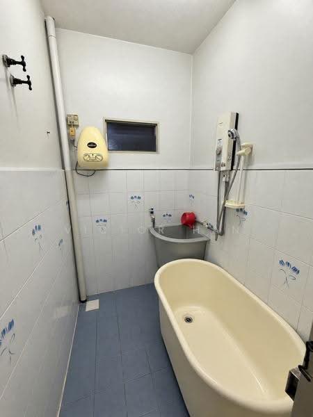 2-storey Terraced House for Sale in Jalan Klang Lama (Old Klang Road) (Kuala Lumpur) - Victor Han - Bathroom - PropertyGuru.com.my