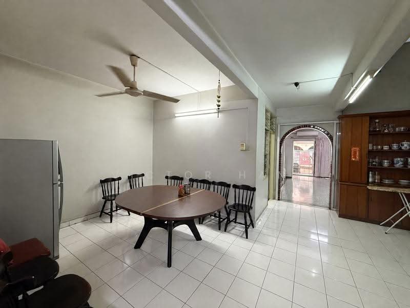 2-storey Terraced House for Sale in Jalan Klang Lama (Old Klang Road) (Kuala Lumpur) - Victor Han - Dining Room - PropertyGuru.com.my