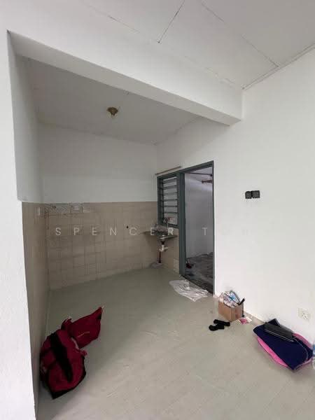 Pangsapuri untuk Dijual di Pangsapuri Andika - Spencer Toh - Kitchen - PropertyGuru.com.my