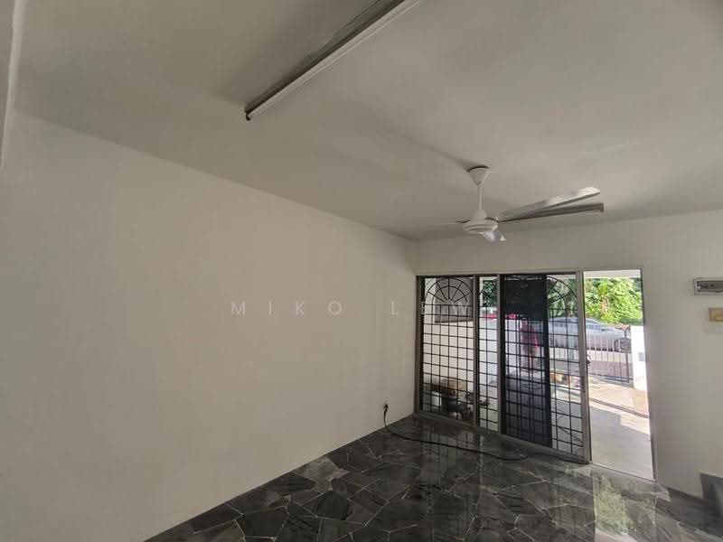 2-storey Terraced House for Sale in Taman Cheras Mas (Cheras) - Miko Lew - Living Room - PropertyGuru.com.my
