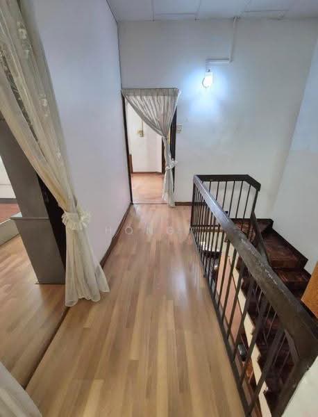 Rumah Teres untuk Dijual di Kampung Sungai Nibong (Bayan Lepas) - Hong . - Corridor - PropertyGuru.com.my