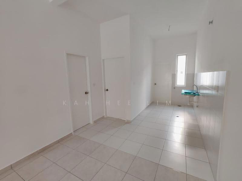 1-storey Terraced House for Sale in Bandar Sri Sendayan (Bandar Sri Sendayan) - Kah Hee Lim - Interior - PropertyGuru.com.my