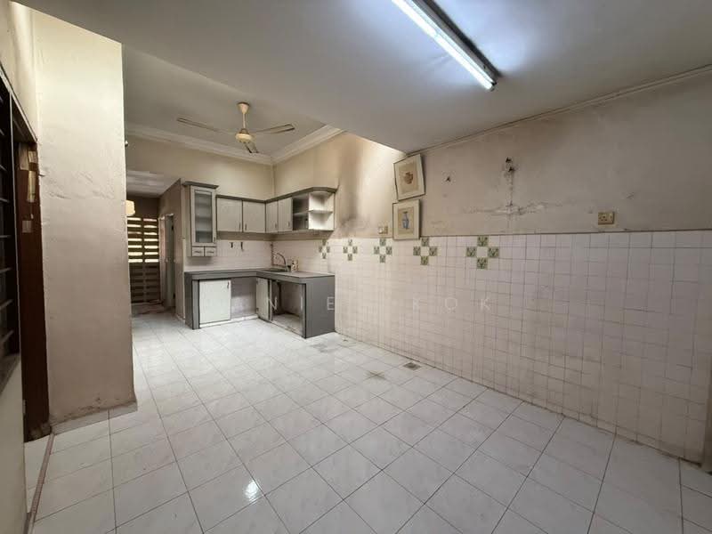 1-storey Terraced House for Sale in Taman Eng Ann (Klang) - Daniel Kok - Kitchen - PropertyGuru.com.my