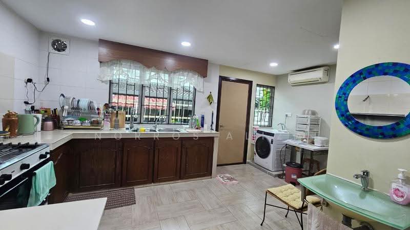 2-storey Terraced House for Sale in Bangsar (Kuala Lumpur) - Norros Aliza - Kitchen - PropertyGuru.com.my