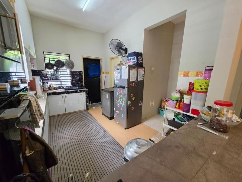 Rumah Berkembar untuk Dijual di Taman Tasik Semenyih (Semenyih) - Azli Ibrahim - Kitchen - PropertyGuru.com.my