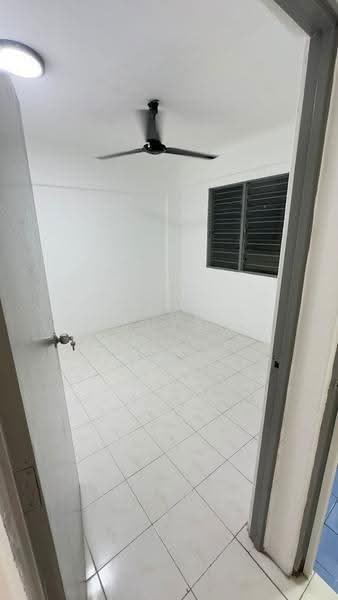Pangsapuri untuk Dijual di Mawar Apartment - Zann Fauzan - Interior - PropertyGuru.com.my