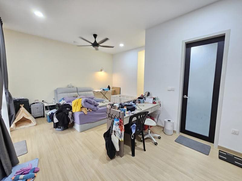 2-storey Terraced House for Sale in Taman Puchong Tekali (Puchong) - Jason Keong - Bedroom - PropertyGuru.com.my