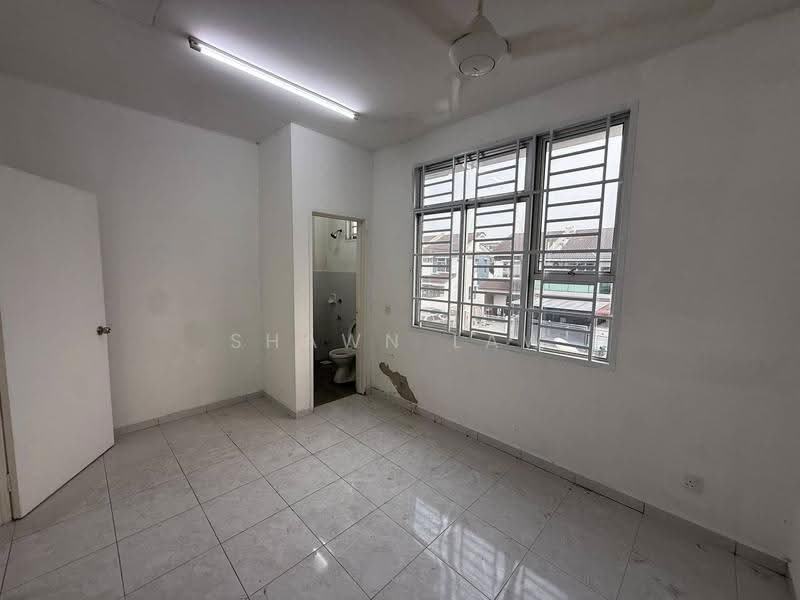 Rumah Teres 2-Tingkat untuk Dijual di Setia Eco Gardens (Gelang Patah) - Shawn Law - Bathroom - PropertyGuru.com.my