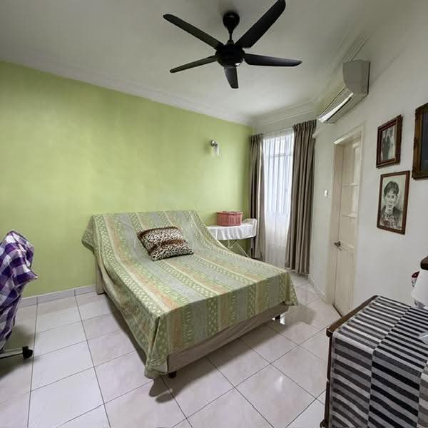 Condominium for Sale at The Colonnades - Ivy Lim - Bedroom - PropertyGuru.com.my