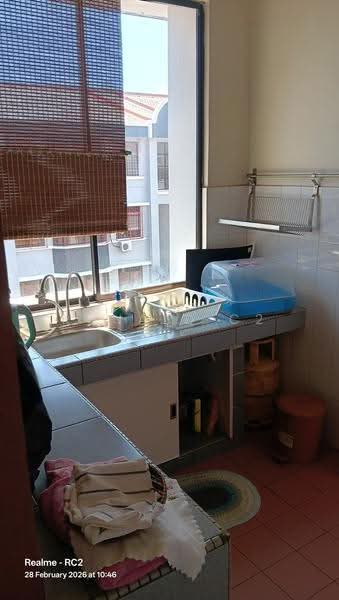 Apartment for Sale at Beverly Hills 2 - Ronald C2 - Kitchen - PropertyGuru.com.my