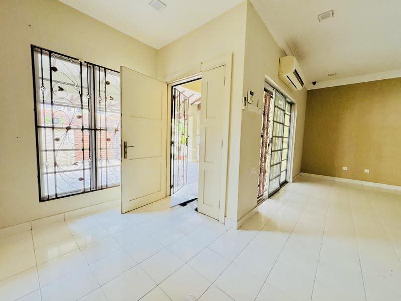 Rumah Teres 2-Tingkat untuk Dijual di Denai Alam (Shah Alam) - Zimir Shah - Entrance - PropertyGuru.com.my