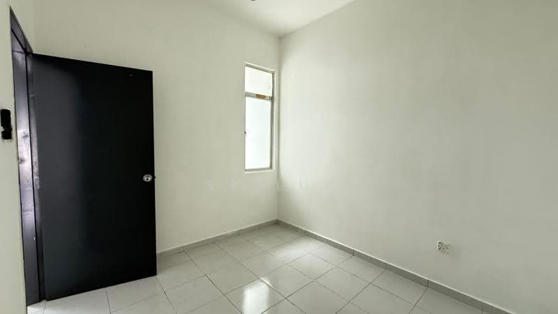 2-storey Terraced House for Sale in Taman Scientex Rawang (Rawang) - SK Luk - Interior - PropertyGuru.com.my
