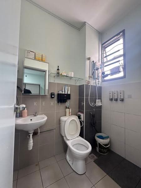 2-storey Terraced House for Sale in Setia Tropika (Johor Bahru) - Kexin Hua - Bathroom - PropertyGuru.com.my