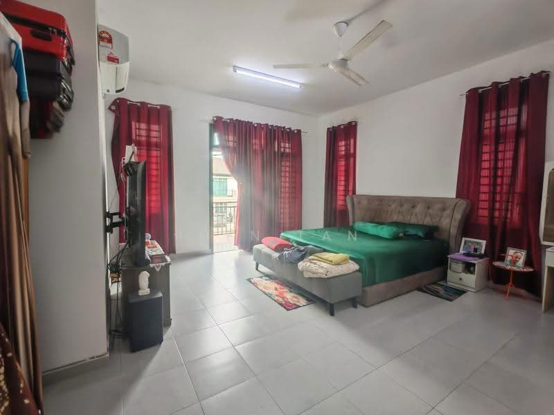 Cluster House for Sale in Taman Pulai Mutiara (Iskandar Puteri (Nusajaya)) - Iden Tan - Bedroom - PropertyGuru.com.my