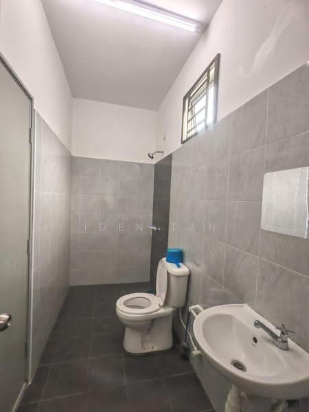 Cluster House for Sale in Taman Pulai Mutiara (Iskandar Puteri (Nusajaya)) - Iden Tan - Bathroom - PropertyGuru.com.my