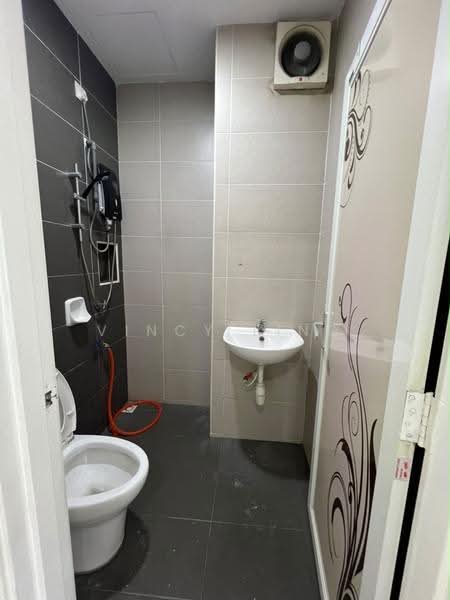 Rumah Teres 2-Tingkat untuk Dijual di Taman Mutiara Rini (Skudai) - Vincy Ling - Bathroom - PropertyGuru.com.my