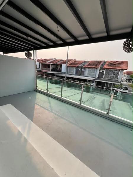 Rumah Teres 2-Tingkat untuk Dijual di Taman Mutiara Rini (Skudai) - Vincy Ling - Balcony - PropertyGuru.com.my