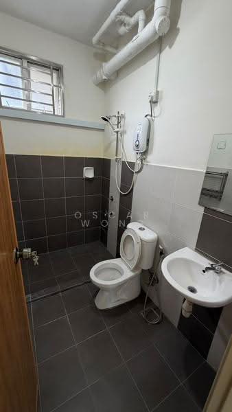 Apartment for Rent at Senibong Indah - Oscar Wong - Bathroom - PropertyGuru.com.my
