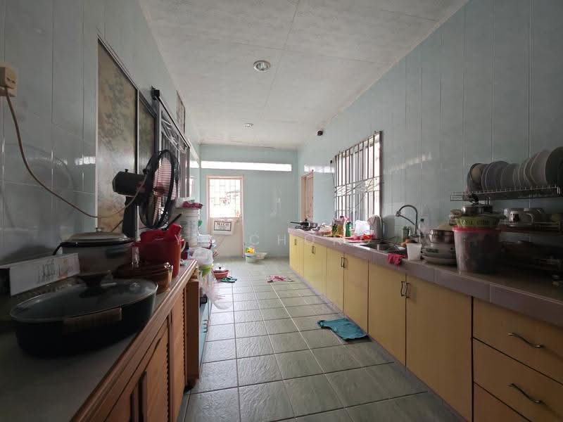 Rumah Teres 1-Tingkat untuk Dijual di Pulau Gadong (Klebang) - YM Chong - Kitchen - PropertyGuru.com.my