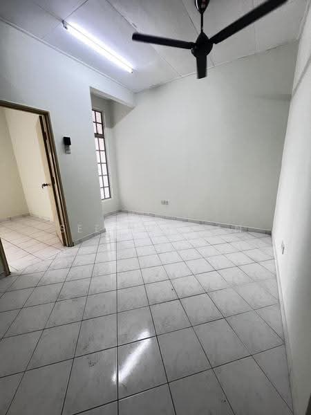 Terraced House for Sale in Bandar Kinrara Seksyen 5 (Bandar Kinrara) - See Hui Tan - Interior - PropertyGuru.com.my