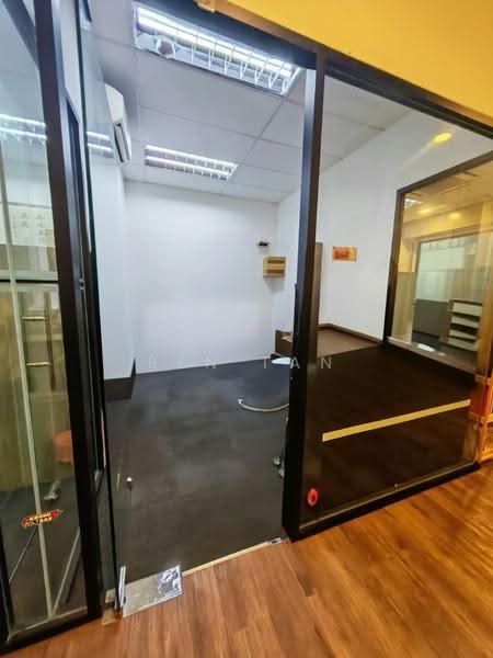 Shop for Rent in Taman Wahyu (Batu Caves) - Ben Tan - Interior - PropertyGuru.com.my