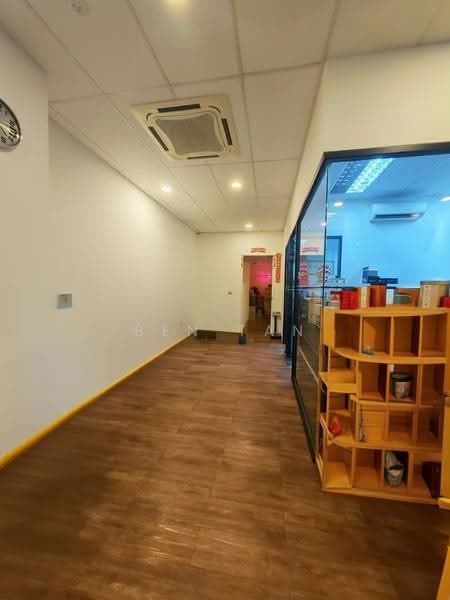 Shop for Rent in Taman Wahyu (Batu Caves) - Ben Tan - Corridor - PropertyGuru.com.my