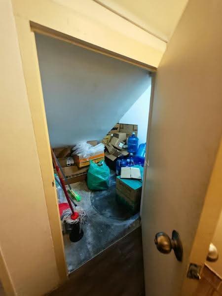 Shop for Rent in Taman Wahyu (Batu Caves) - Ben Tan - Interior - PropertyGuru.com.my