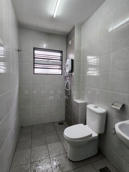 2-storey Terraced House for Rent in S2 Heights (Seremban 2) - Chong Ming Ming - Bathroom - PropertyGuru.com.my